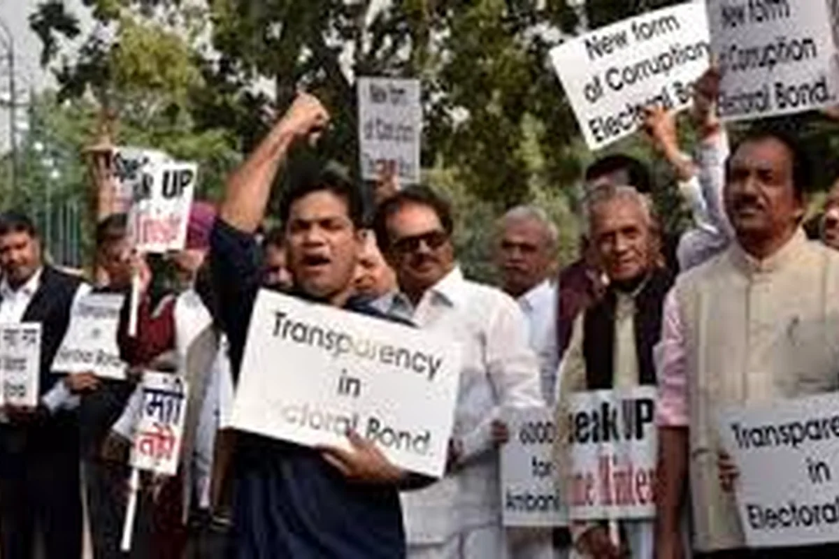 CWI India Unanswered Files visual on electoral bonds, political funding transparency, and unanswered donor questions.