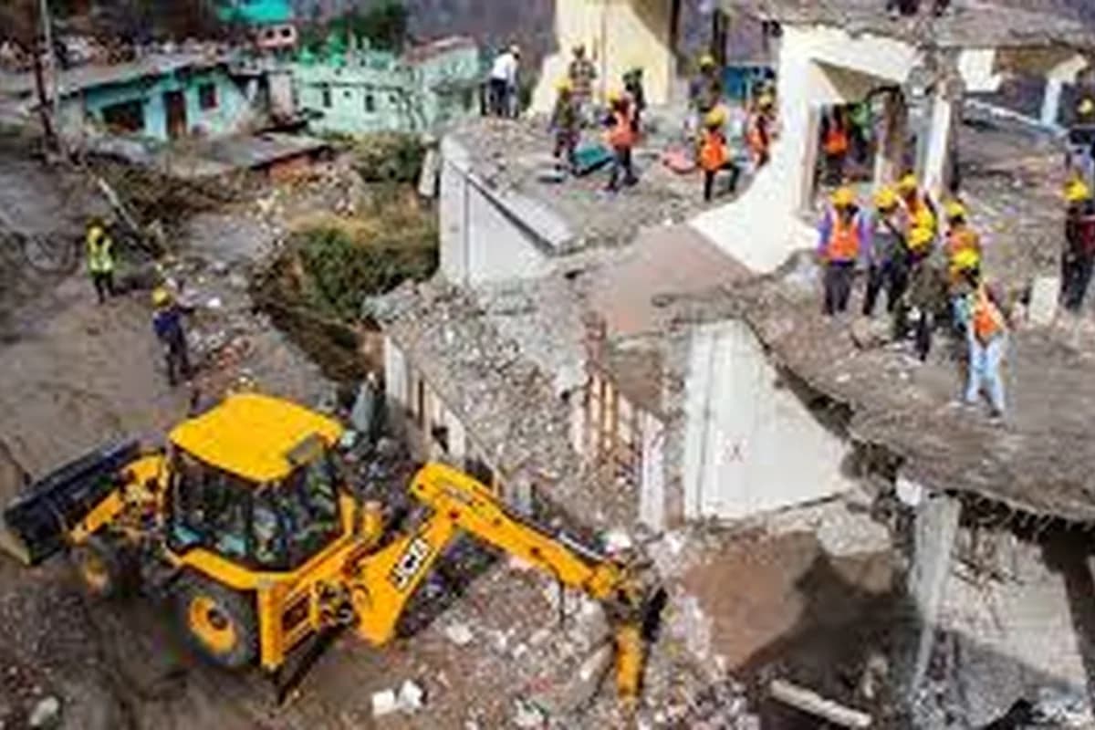 CWI India Unanswered Files visual on Joshimath land subsidence, cracked homes, Himalayan risk, and ignored warnings.