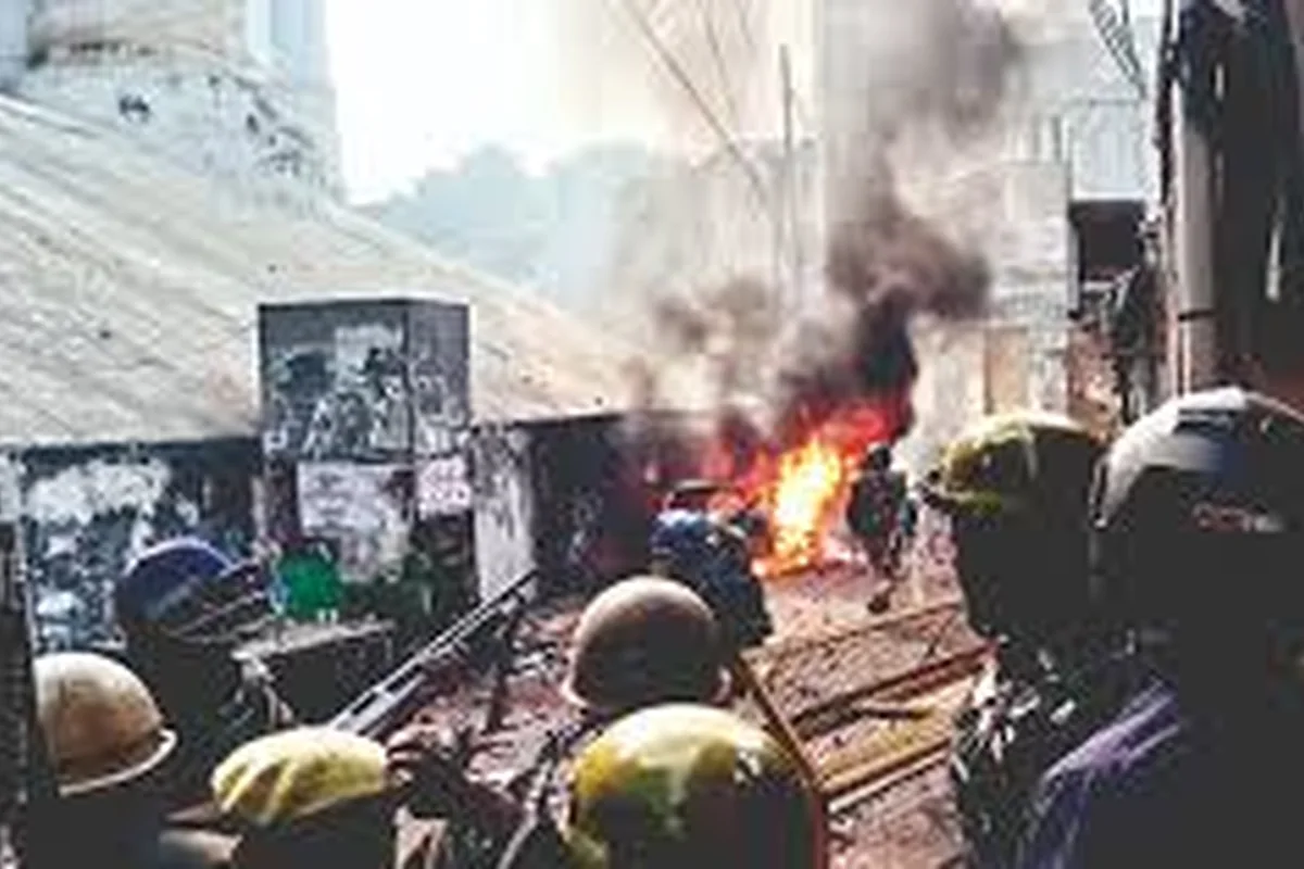 CWI India Unanswered Files visual on Sambhal mosque survey violence, public order, and unanswered accountability questions.